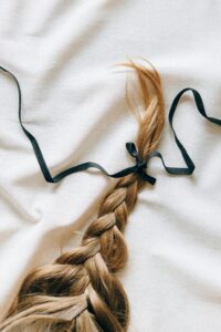 Is Your Hair Jewelry or “Clean Girl” Aesthetic Hurting Your Hair?